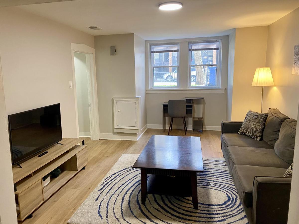 Lincoln Park Apartment With Backyard! Chicago Exterior foto